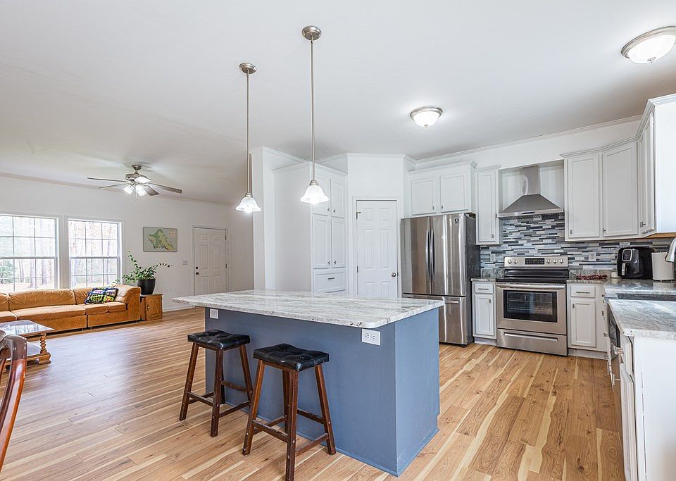 760 Crawfords Corner Rd Heathsville, VA, 22473 Apartments for Rent