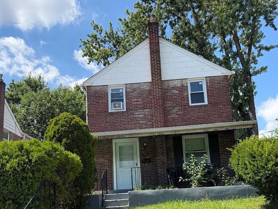 1123 Chester Pike