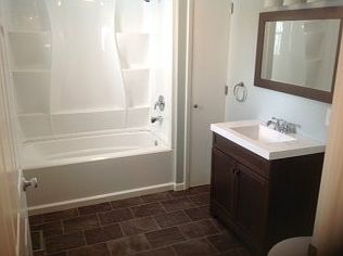 5th image of 803 S Walnut St