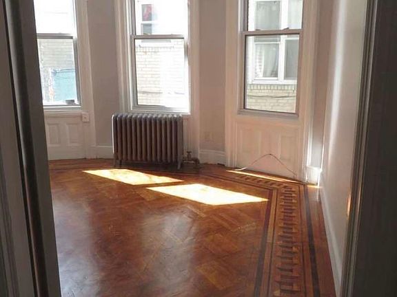 4th image of 322 Fenimore St #2