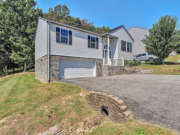 2nd image of 335 Robin Hood Dr
