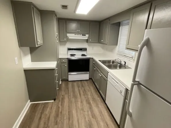 1401 W 1st St APT C, Winston Salem, NC 27101