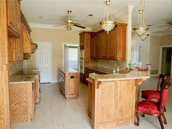 2nd image of 1565 Glenwood Dr