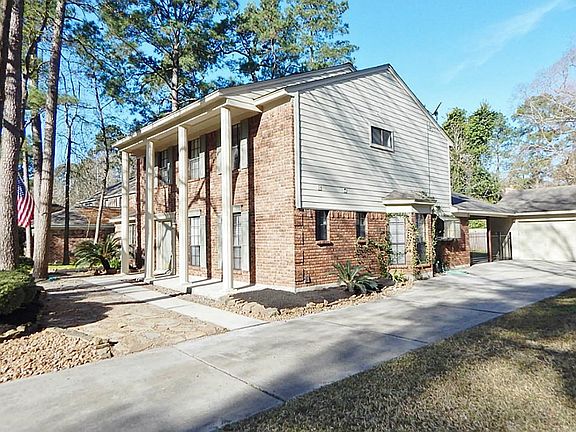 3rd image of 3927 Forest Village Dr