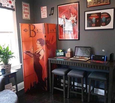 4th image of 3339 S Artesian Ave