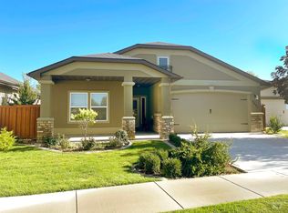 9881 W Wildbranch Dr, Star, ID 83669