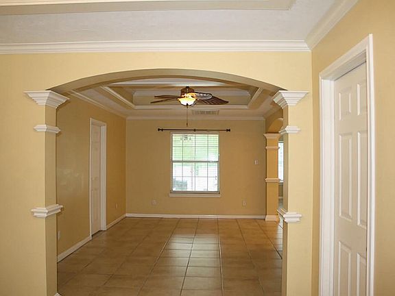4th image of 405 Seagrove Ave
