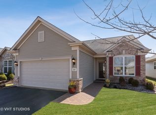 2461 Rolling Ridge Ln, Elgin, IL 60124