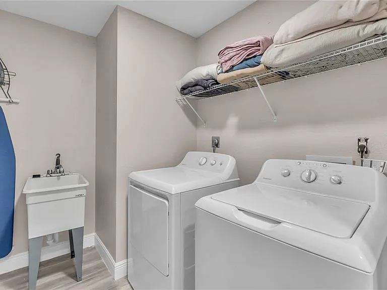 2544 Carlisle Pl — Photo 26