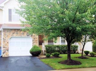 202 Concord Pl, North Brunswick, NJ 08902