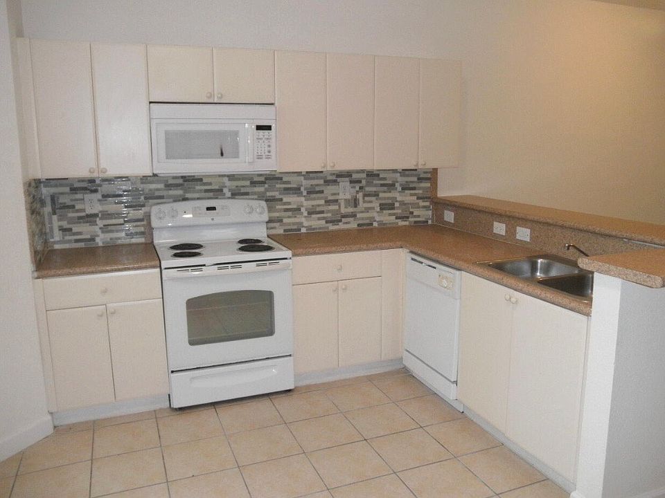 1st image of 2903 Shoma Dr