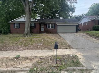 1919 Warner Dr, Memphis, TN 38127