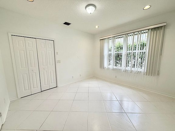 4th image of 12310 Riverfalls Ct