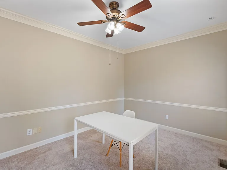 2293 Camden Dr SW — Photo 8