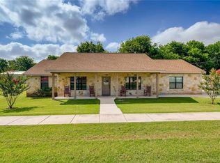 130 Ladybug Ln, Martindale, TX 78655