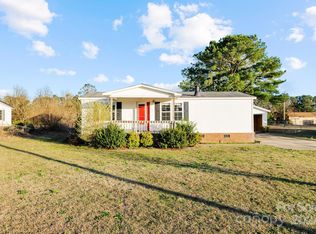 2827 Spring Court Rd, Kinston, NC 28504