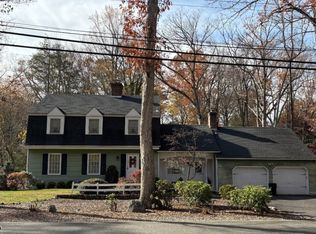 418 Pines Lake Dr E, Wayne, NJ 07470