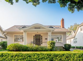 3914 NE Laurelhurst Pl, Portland, OR 97232