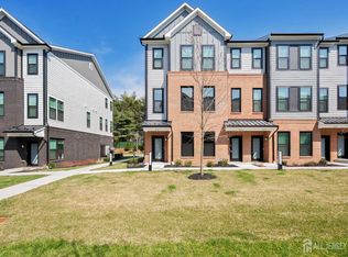 628 Sadie Cir, New Brunswick, NJ