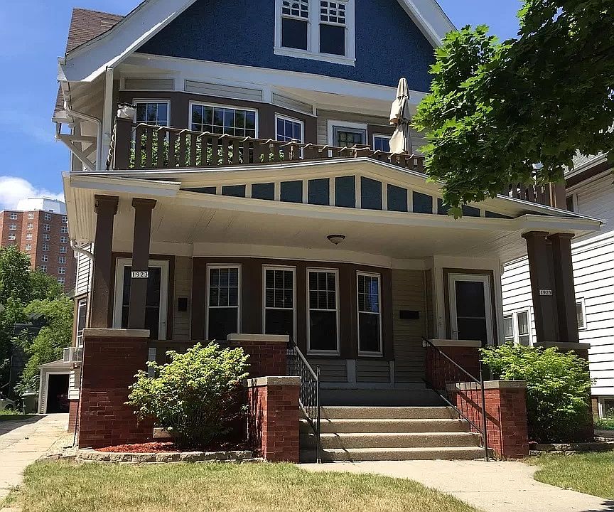 1st image of 1923 N Cambridge Ave