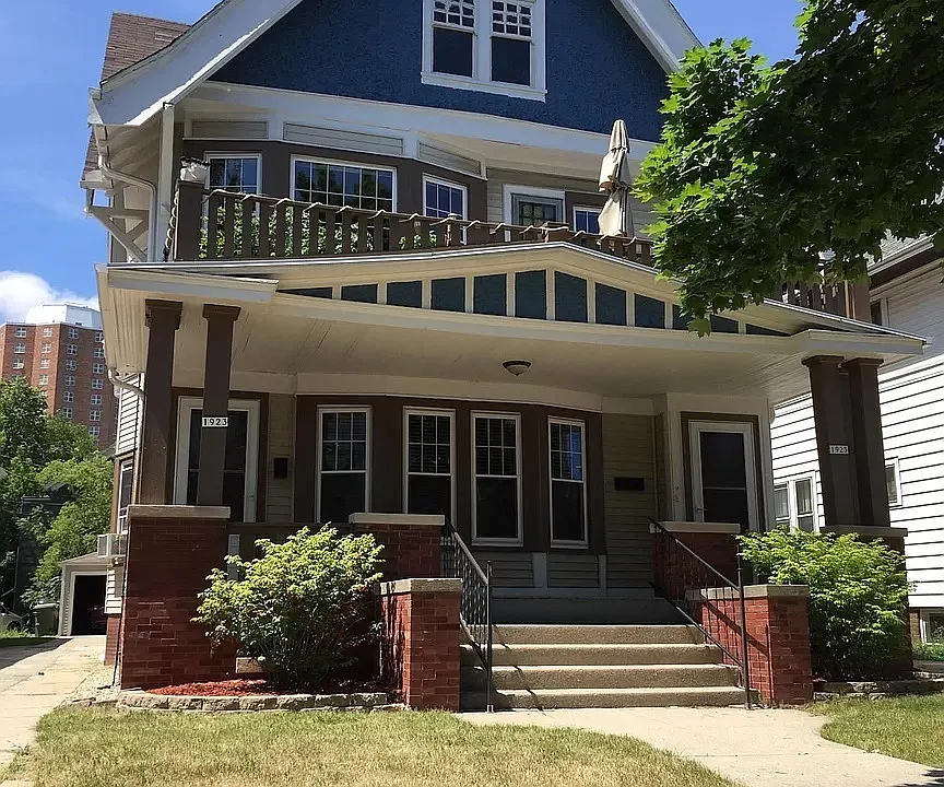1923 N Cambridge Ave