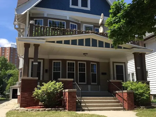1923 N Cambridge Ave, Milwaukee, WI 53202