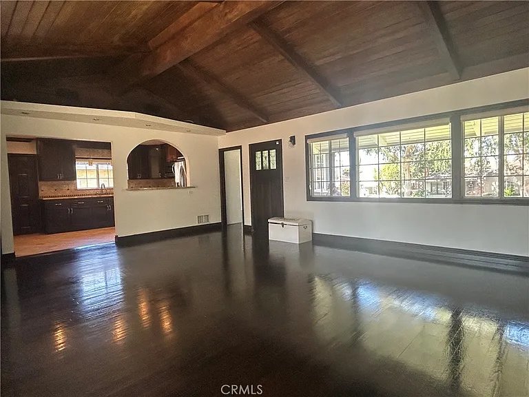 5726 Newlin Ave — Photo 4