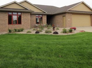 2204 E Byrum Cir, Brandon, SD 57005