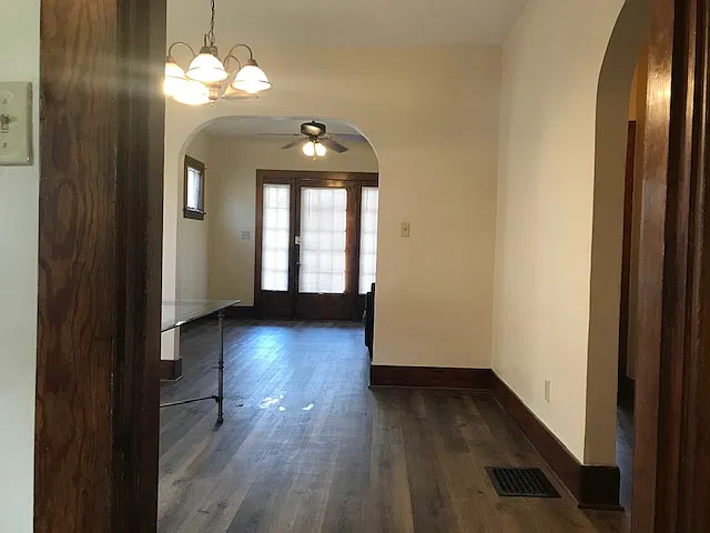 2 bed, 950 sqft, $1,500 — Photo 3