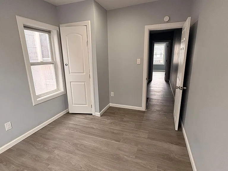 409 W Market St #2 — Photo 6
