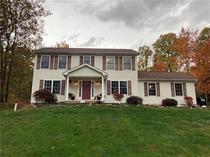 1st image of 390 Innsbruck Dr