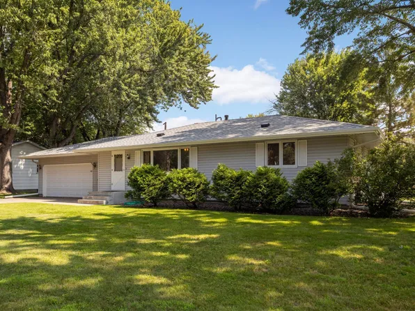 10000 Nathan Ln N, Maple Grove, MN 55369