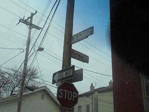 2nd image of 646 W 11th St
