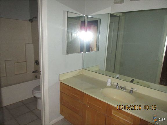 5th image of 2466 S Cypress Dr