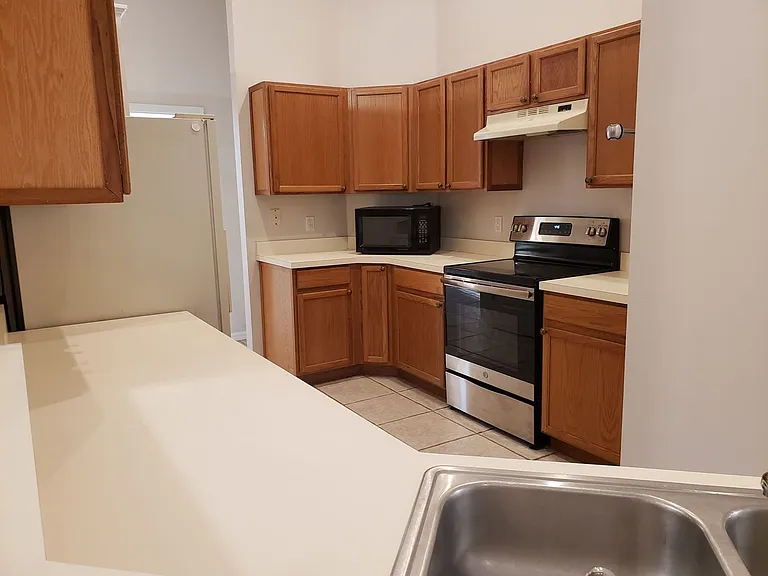 1612 Sweetwater West Cir — Photo 10