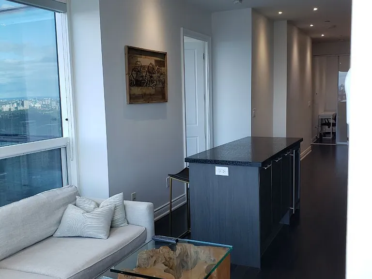 388 Yonge St #7401 — Photo 13