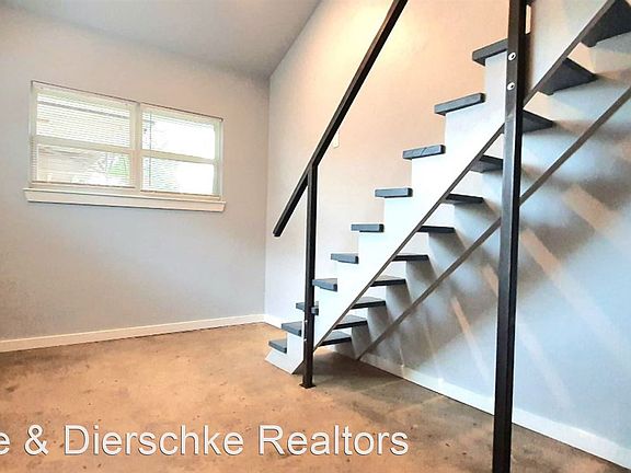 5th image of 16 E Avenue G #11465427