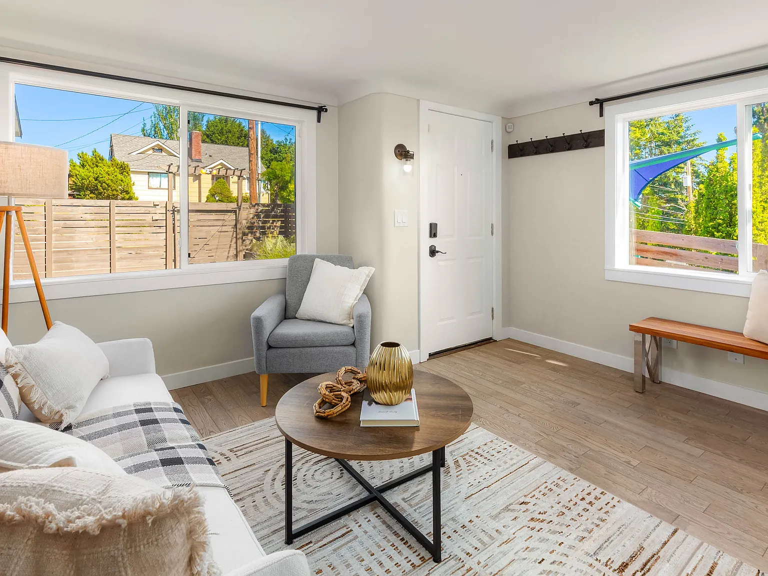 3 bed, 1440 sqft, $4,500 — Photo 3