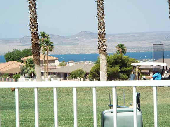 3rd image of 600 Via Del Lago