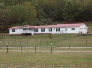 1766 Campbell Rd SW, New Philadelphia, OH 44663