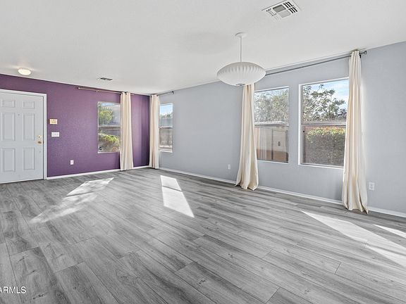 3rd image of 104 E MILADA Drive