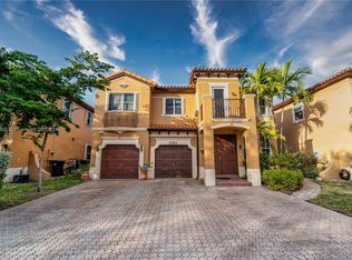 15521 SW 30th St, Miami, FL 33185