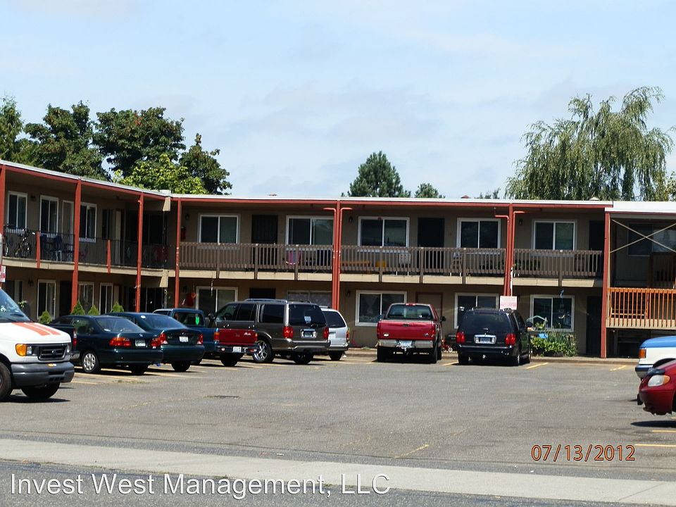 1st image of 1806 E 4th Plain Blvd APT 18