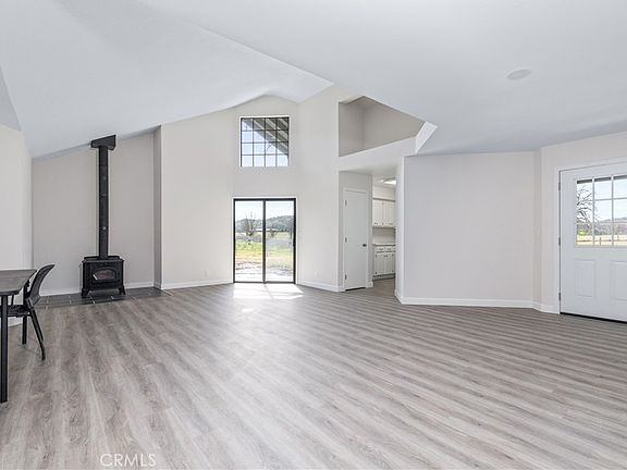 5th image of 69237 Interlake Rd