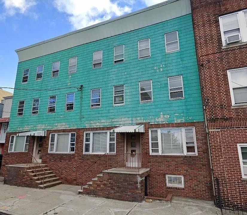 1st image of 84 Sherman Pl #5