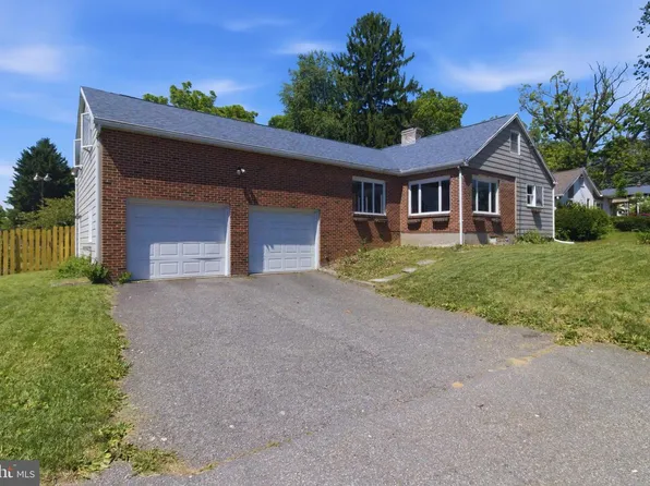 1816 Waddle Rd, State College, PA 16803