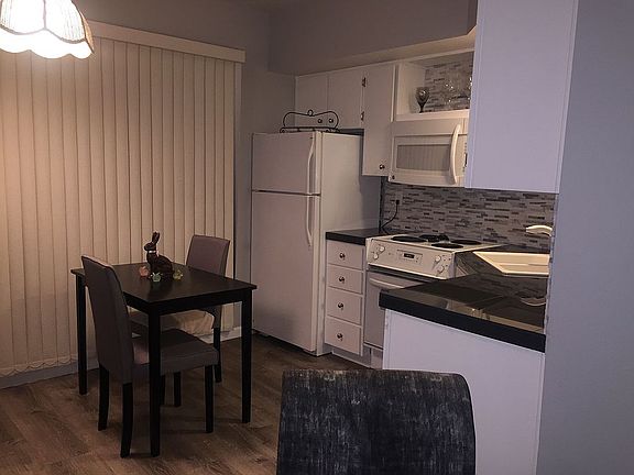 5th image of 1053 S Calle De Las Casitas