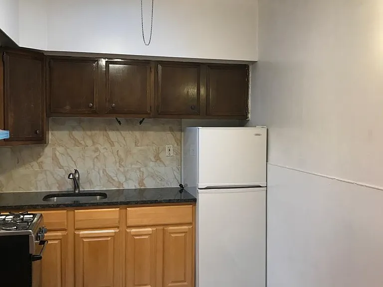 512 S 41st St #9 — Photo 20