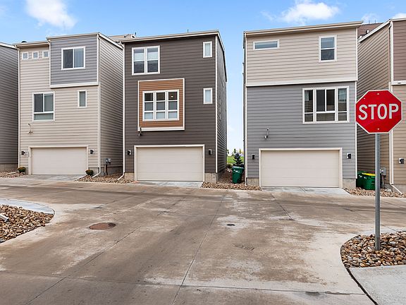 5th image of 7420 S Logan St