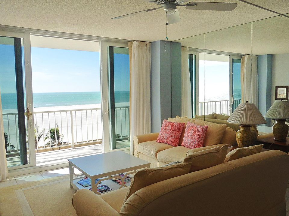 1st image of 140 Seaview Ct APT 703N